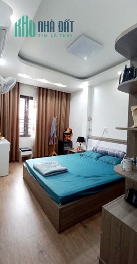 Bán nhanh căn nhà Dân Xây độc lập sân cổng cách mặt đường Đà Nẵng chỉ 30m