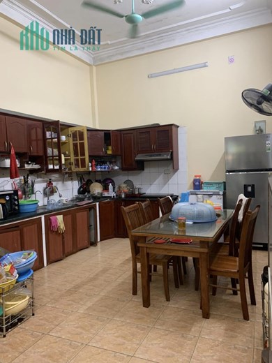 Siêu phẩm có 1 0 2 Phố Dịch Vọng 55m2 X 5T, ôtô đỗ cửa – thông tứ phía - kd đỉnh cao 6,4 tỷ.