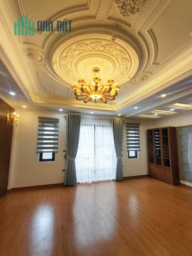 Siêu phẩm Đức Giang, 5 tầng mới koong, thang máy, ngõ ô tô, DT 55m2, MT 4m, nhỉnh 7 tỷ