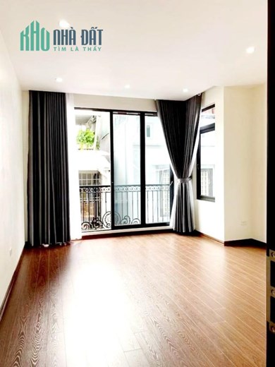 Bán nhà Võ Thị Sáu, Hai Bà Trưng, 31m, Mt 4m, gần phố, gần hồ cực mát, chỉ 3.2 tỷ