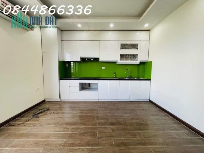 Mặt phố Hoàng Văn Thái, ô tô tránh, kinh doanh tốt, thang máy, 70m x 7 tầng, nhỉnh 26 tỷ