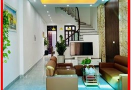 Bán nhà Nam Từ Liêm 58m2, MT 5,5m. Đủ Nội Thất. Chỉ 4,75 Tỷ 0975553795