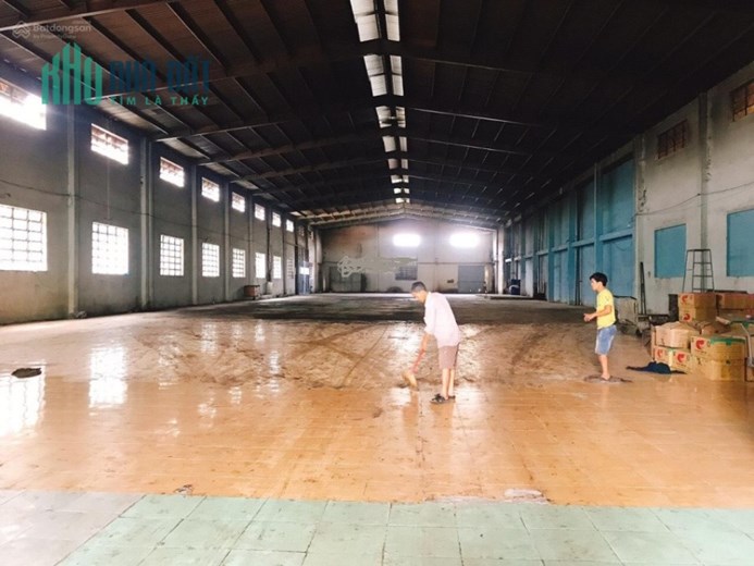xưởng 3100m2 2 mặt tiền xe Cont 24h, gần cầu Tham Lương, giá tốt!
