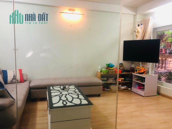 Bán nhà phố Khương Trung, 2 thoáng, nhà đẹp, tặng full Nt, 35m,5T, 3.52 tỷ