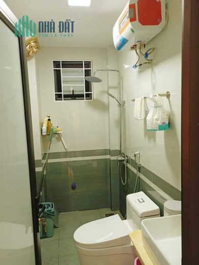 BÁN NHÀ PHỐ TRẦN KHÁT CHÂN, 45M2 - 5 TẦNG - 3 NGỦ, NHÀ ĐẸP, NGÕ NÔNG, 30M RA PHỐ, NHỈNH 5 TỶ