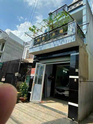 Nhà hẻm xe hơi 4m x 19m đường Tỉnh lộ 10 Bình Tân giá 4.4 tỷ