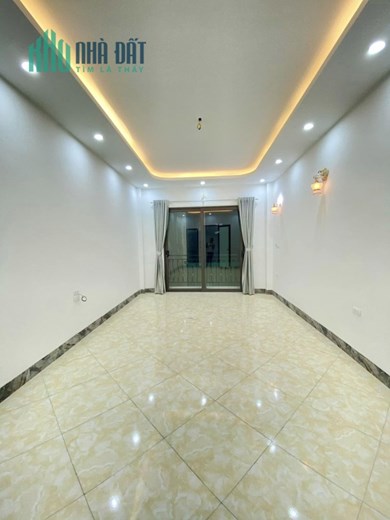 NGON BỔ RÊ, XÁCH VA LY VÀO Ở LUÔN. NHÀ 38m2x5Tx4m 3,5 TỶ
