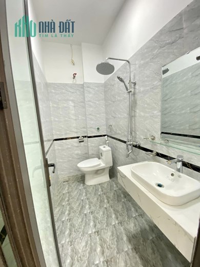 NGON BỔ RÊ, XÁCH VA LY VÀO Ở LUÔN. NHÀ 38m2x5Tx4m 3,5 TỶ