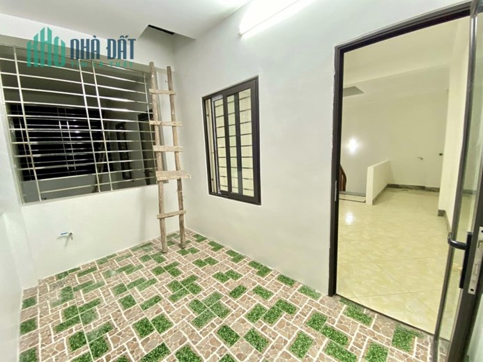 NGON BỔ RÊ, XÁCH VA LY VÀO Ở LUÔN. NHÀ 38m2x5Tx4m 3,5 TỶ