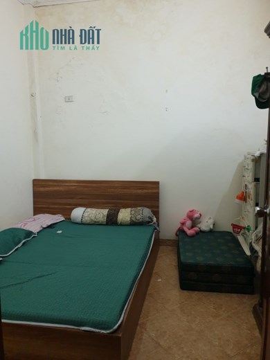 Bán nhà phố Khương Trung, 30m ô tô tránh, nhà đẹp dân xây, 3 ngủ, 3.3 tỷ