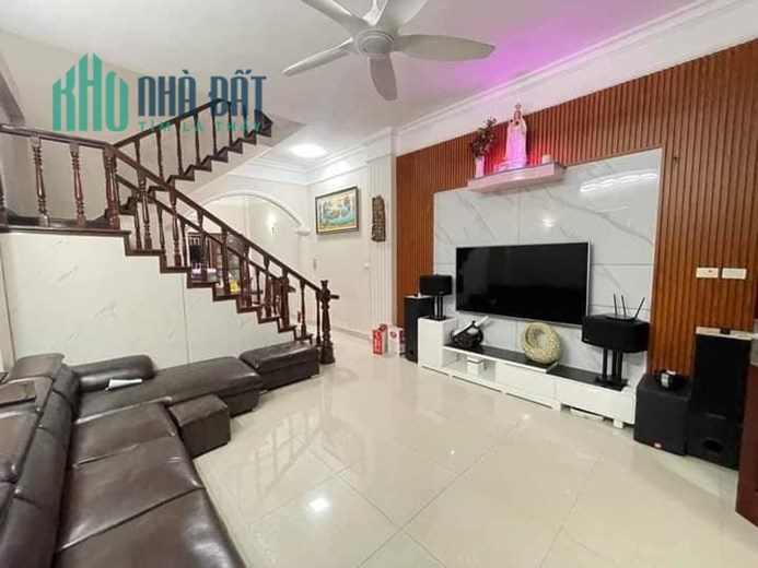 BÁN NHÀ TRẦN CUNG, HIẾM CÓ TRONG KHU VỰC, GẦN OTO TRÁNH, 55m2, chỉ 4.7 tỷ