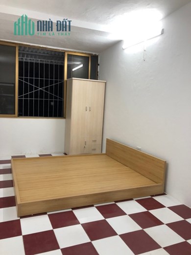 Chính chủ còn 2 phòng cần cho thuê tại nhà tập thể tầng 5, Lương Định Của, Phương Mai, Đống Đa