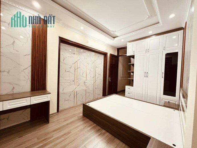 Nhà Đẹp Nguyên Hồng 55m lô góc 7 tầng thang máy chỉ 23 tỷ kinh doanh đẳng cấp