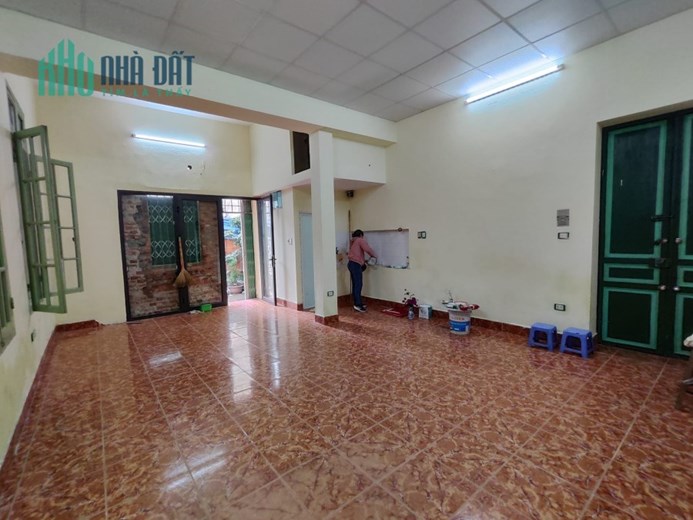 ĐỊA CHỈ MẶT PHỐ TRẦN QUỐC TOẢN-TT QUẬN HOÀN KIẾM-CỰC HIẾM-KINH DOANH-44M 6TỶ