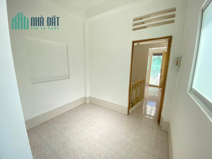 Hẻm xe hơi ngay Cầu Bông, 33m² x nhà 4 Tầng đúc BTCT 4PN,  giá hơn 4 tỷ