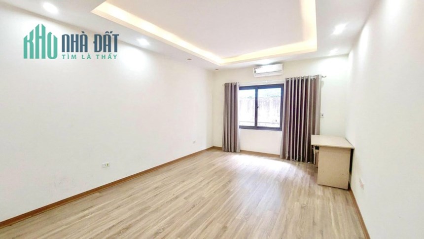 BÁN NHÀ VỊ TRÍ ĐẸP PHẠM VĂN ĐỒNG GIÁ RẺ ĐẦU TƯ NGÕ RỘNG NHỈNH 4.6 TỶ
