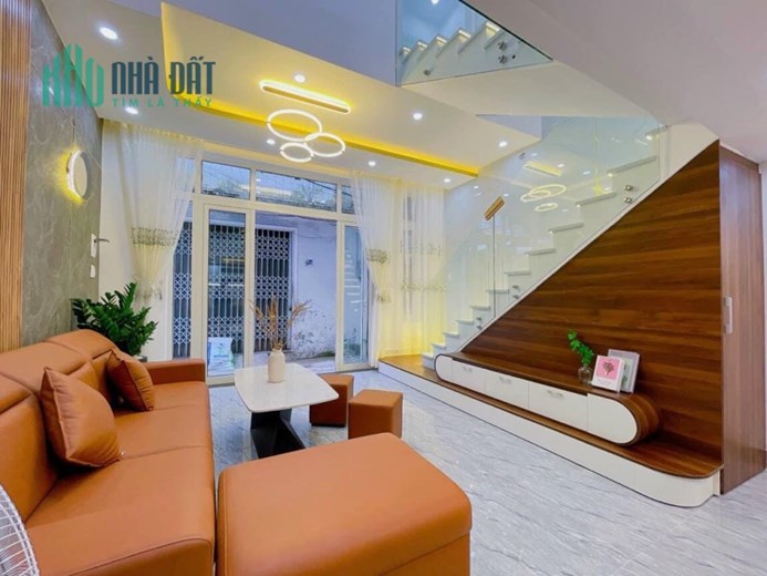 Hẻm 1/ Xe Hơi Thông Gần Công Viên Làng Hoa ,5 Tầng 4*14m giá nhỉnh 6 tỷ