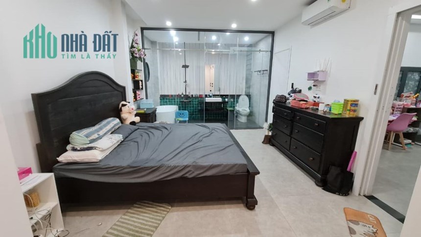 MỚI ĐẸP - TẶNG TOÀN BỘ NỘI THẤT - KHÔNG GIAN SỐNG THOÁNG MÁT.