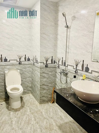 B.Á.N NHÀ ĐƯỜNG LÁNG 35M2 3 NGỦ FULL NỘI THẤT MT 5.5M NGÕ ĐẸP VĂN MINH