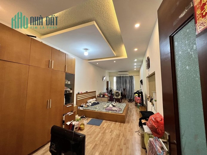 Bán nhà phố Tây Sơn, Đống Đa, 63m, vỉa hè, oto tránh, kinh doanh,hơn 11 tỷ