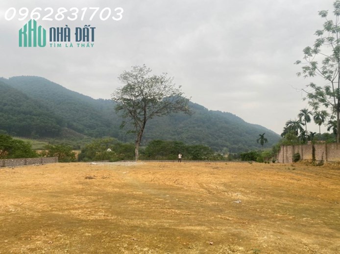 Bán 1280m đất mặt đường bãi dài chủ cần tiền bán nhanh trong tháng