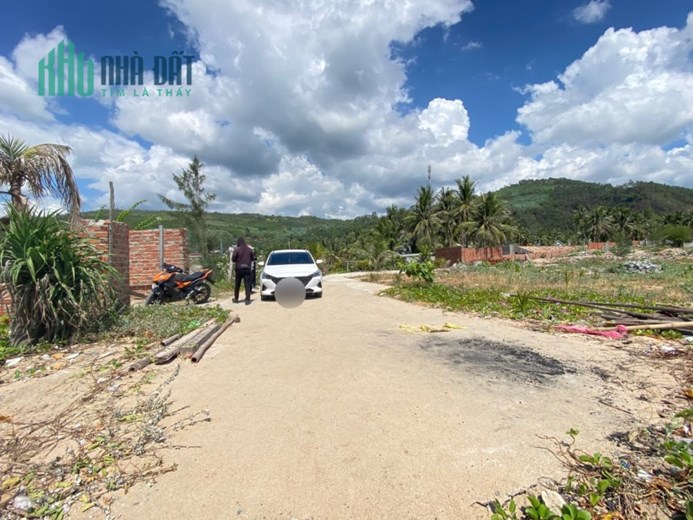 Đất Mặt Tiền Biển Gành Đỏ, 6174m2 sẵn 300m2 thổ Cư Quốc Lộ 1A ra 300m, Otô ra tận nơi