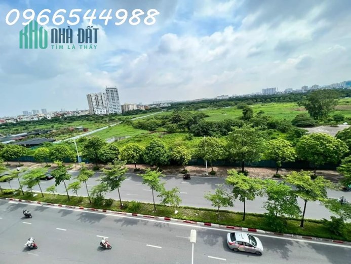 Bán nhà khách sạn phố Hồng Tiến, 19 tỷ, 7 tầng thang máy, kinh doanh tốt