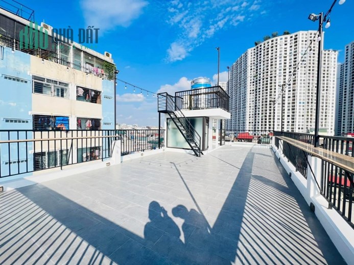 Toà nhà mặt phố Thanh Xuân, 101m x 8 tầng, mặt tiền 6m, nở hậu, thông sàn