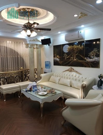 Bán Tòa căn hộ 203m2 phố Đội Cấn, Ba Đình Gara Ô tô tránh Thang máy Dòng tiền 3 tỷ/năm Giá 42.5 Tỷ