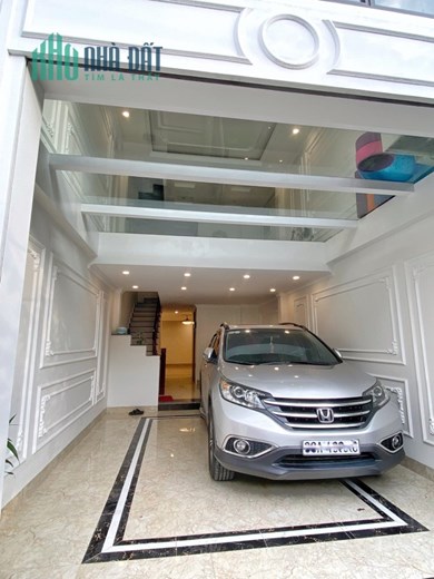 Bán Tòa căn hộ 203m2 phố Đội Cấn, Ba Đình Gara Ô tô tránh Thang máy Dòng tiền 3 tỷ/năm Giá 42.4 Tỷ