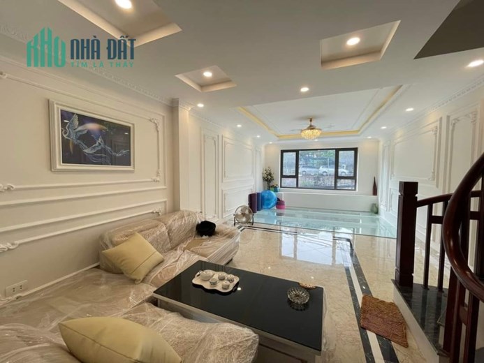 Bán Tòa căn hộ 205m2 phố Đội Cấn, Ba Đình 10 tầng Thang máy Dòng tiền 3 tỷ/năm Giá 42.5 Tỷ