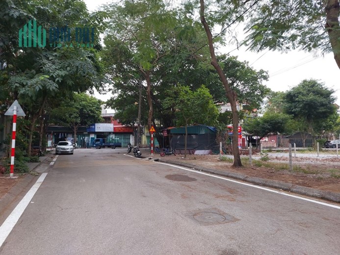 BÁN ĐẤT PHÂN LÔ BIỆT THỰ LONG BIÊN, 240M, MT 12M, 24 TỶ