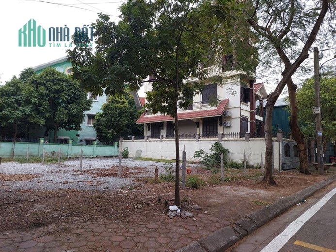 BÁN ĐẤT PHÂN LÔ BIỆT THỰ LONG BIÊN, 240M, MT 12M, 24 TỶ
