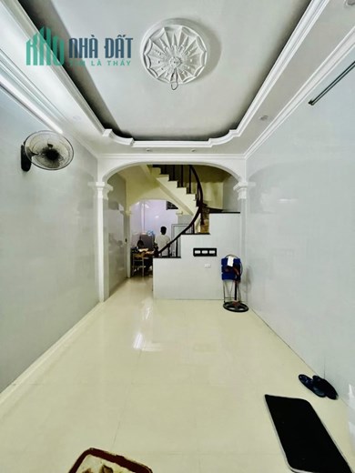 BÁN NHÀ NGÕ 18 Định Công Thượng, 41M2x4T GIÁ CHỈ 4.4 TỶ