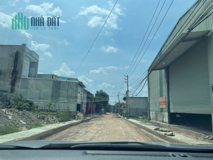 Thanh lý gấp kho xưởng 1400m2 chỉ 12 tỷ