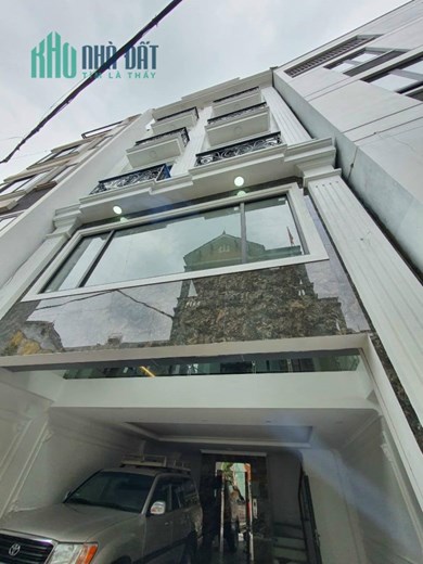 Bán Tòa căn hộ 205m2 phố Đội Cấn, Ba Đình 44 phòng Thang máy Dòng tiền 3 tỷ/năm Giá 42.2 Tỷ
