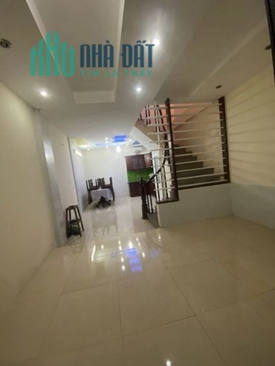 MỚI NÀY!!! Siêu phẩm trung tâm Dương Quảng Hàm, 35m2 5Tầng, Nhỉnh 4 Tỷ