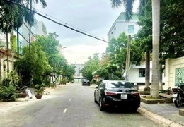 Bán Nhà Ngay VIP Tên Lửa, Tiện Ích Bủa Vây, Mặt Tiền Đường Lớn, Công Năng Vô Biên