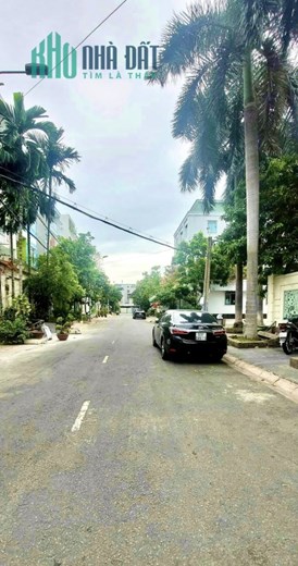 Bán Nhà Ngay VIP Tên Lửa, Tiện Ích Bủa Vây, Mặt Tiền Đường Lớn, Công Năng Vô Biên