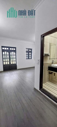 Bán Nhà Ngay VIP Tên Lửa, Tiện Ích Bủa Vây, Mặt Tiền Đường Lớn, Công Năng Vô Biên