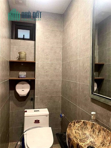 CẦN BÁN NHÀ LIỀN KỀ 4 TẦNG IEC, 60M2, MT 5M, GIÁ 15.2 TỶ, KINH DOANH ĐỈNH.
