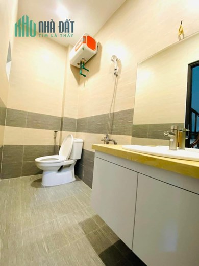 BÁN NHÀ TÂN MAI 39m × 5T. NGÕ Ô TÔ TRÁNH. Chỉ hơn 3.75 Tỷ