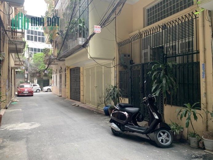 BÁN NHÀ PHÂN LÔ PHỐ NGUYỄN PHÚC LAI - HOÀNG CẦU - Ô TÔ TRÁNH - NGAY HỒ HOÀNG CẦU KHU ĐẤT VÀNG THỦ