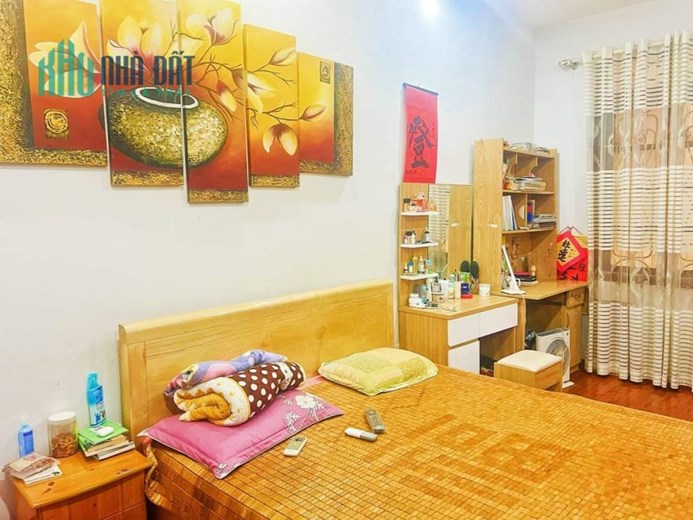 siêu rẻ ! nhà hoàng quốc việt phân lô ôtô tránh nhỉnh 10 tỷ 46,5 m 4T
