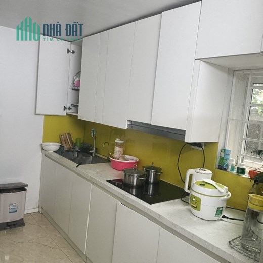 Bán nhà Nguyễn Văn Linh,Long Biên 3 tầng ,61m2 ,MT 4.2m, oto tránh giá nhỉnh 4 tỷ
