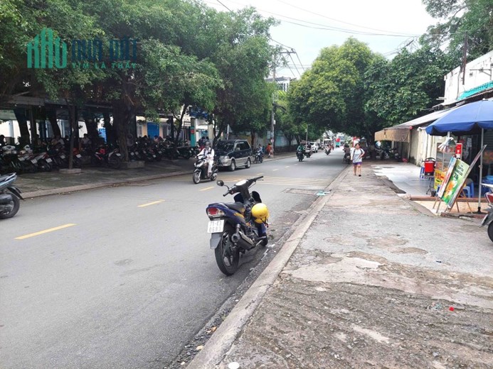 Ngộp Bán Gấp Mặt Tiền Kinh Doanh Gần Võ Văn Ngân, Linh Chiểu 70m2, 2T Chỉ Nhỉnh 5 Tỷ, Đường Rộng 20m