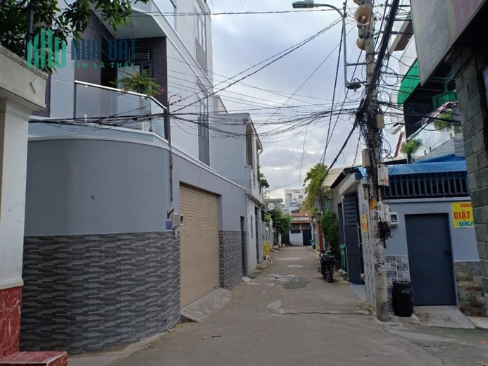 Bán nhà Đường số 9, Trường Thọ, Thủ Đức, hẻm xe hợi, ngang 6m, giá chỉ 7.tỷ.