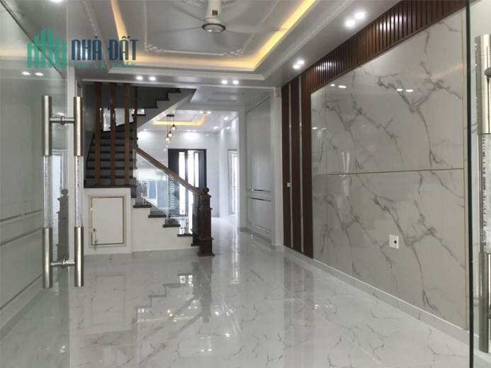 Bán căn nhà dân xây độc lập Ô tô vào nhà 72m x 4 tầng Đường Đà  Nẵng Ngô Quyền Hải Phòng.