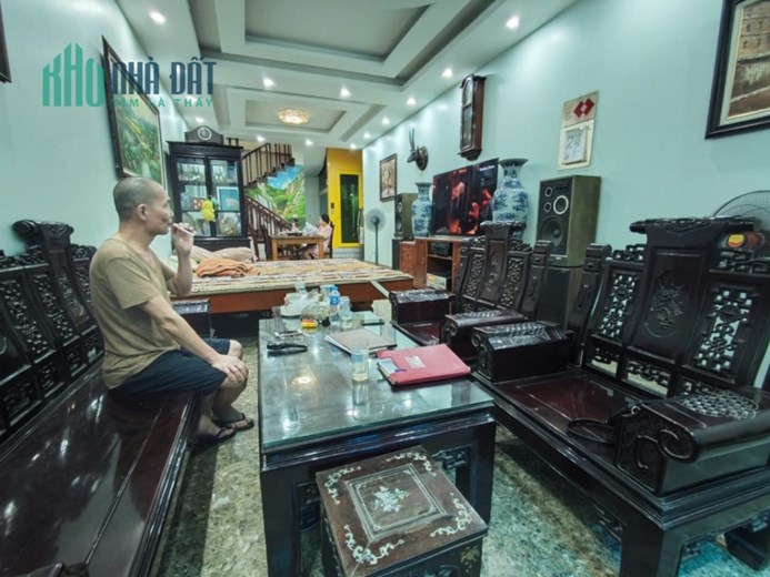 Mặt Phố trung tâm quận Hai Bà Trưng 80m 5 tầng MT4.8m ô tô thang máy Kinh doanh tuyệt vời
