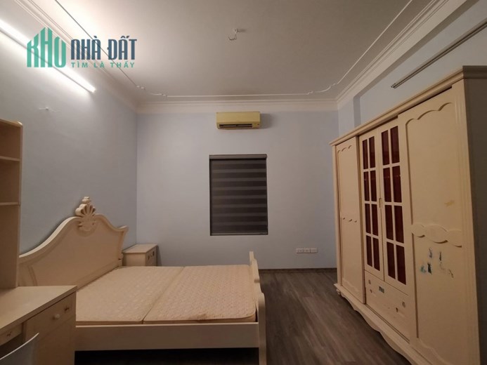 Giảm SỐC 1.7tỷ Bán GẤP Nhà Ngọc Lâm, 2 thoáng, ngõ ô tô , 65m2 x 5T, MT 4.4m, nhỉnh 8 tỷ